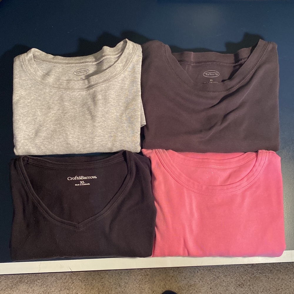 4 Long sleeve T-shirt size XL